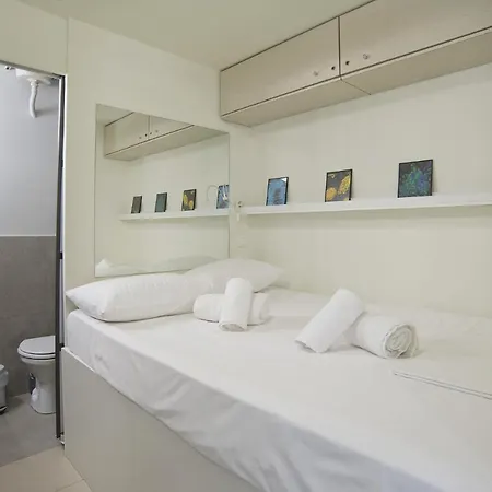 Апартаменты Milanou Glyfada G4 Corner Афины Экстерьер фото