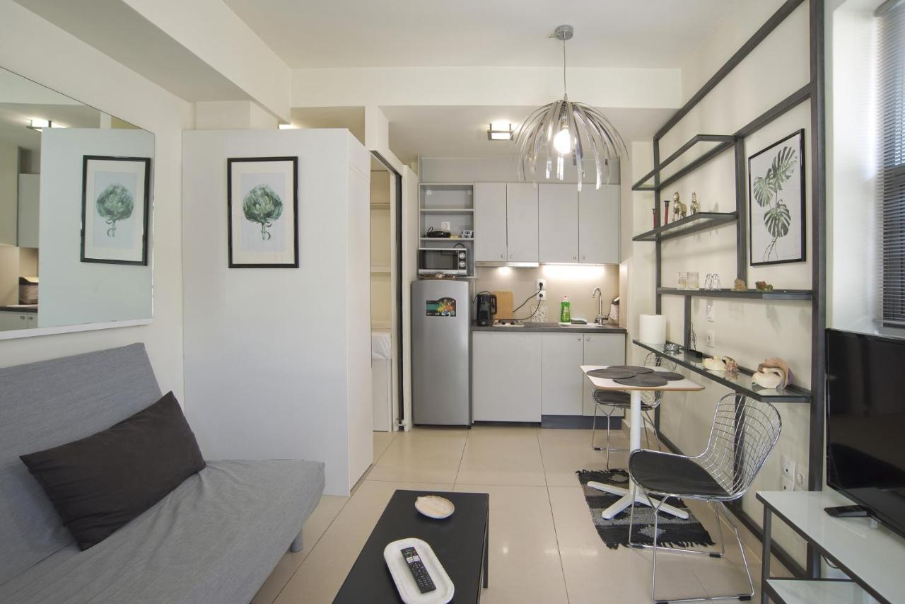 Milanou Glyfada G4 Corner * Athens