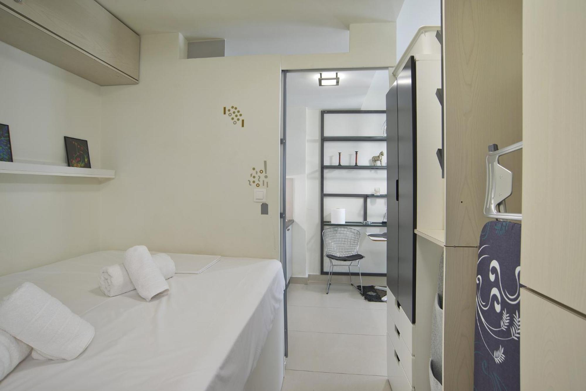 Milanou Glyfada G4 Corner *